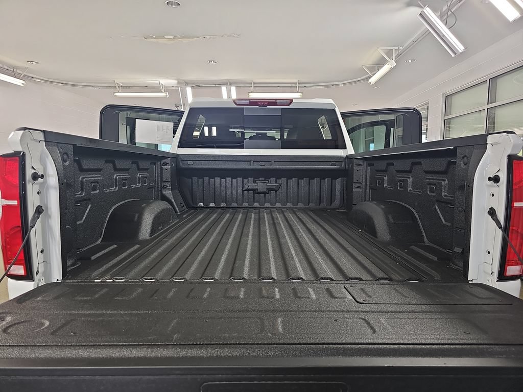 Certified 2026 Chevrolet Silverado 3500 LTZ w/ LTZ Premium Package AWD/4WD image 15
