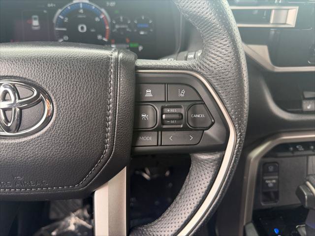 Certified 2025 Toyota Sequoia SR5 AWD/4WD image 20