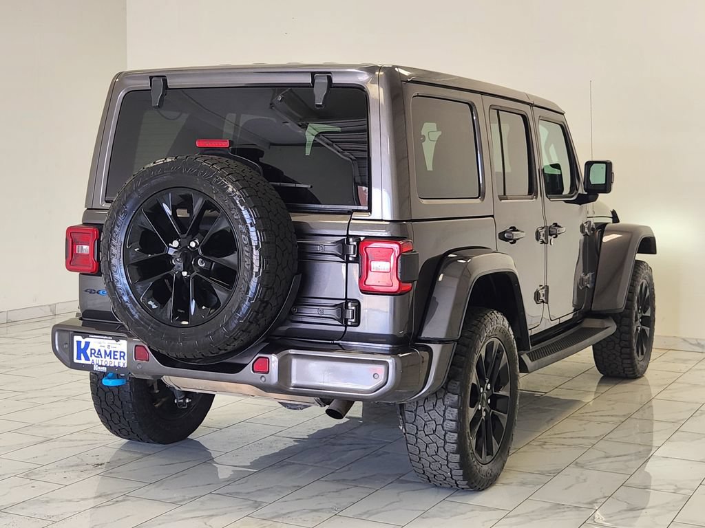 Used 2021 Jeep Wrangler Unlimited Sahara AWD/4WD image 7