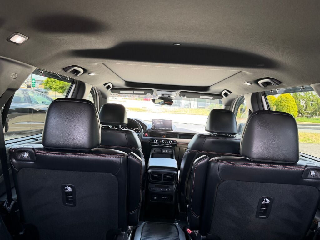 Used 2023 Honda Pilot TrailSport image 34