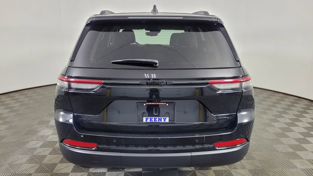 Used 2023 Jeep Grand Cherokee Limited w/ Black Appearance Package image 7