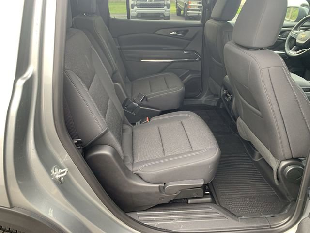 Used 2025 Chevrolet Traverse LT w/ Driver Confidence Package FWD image 26