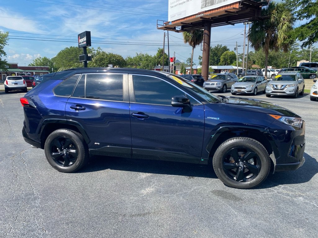 Used 2020 Toyota RAV4 XSE w/ XSE Grade Weather Package AWD/4WD image 6