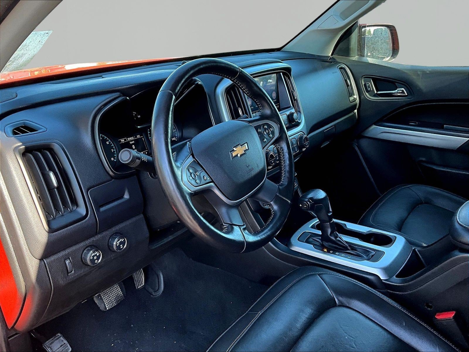 Used 2021 Chevrolet Colorado LT w/ Luxury Package AWD/4WD image 17
