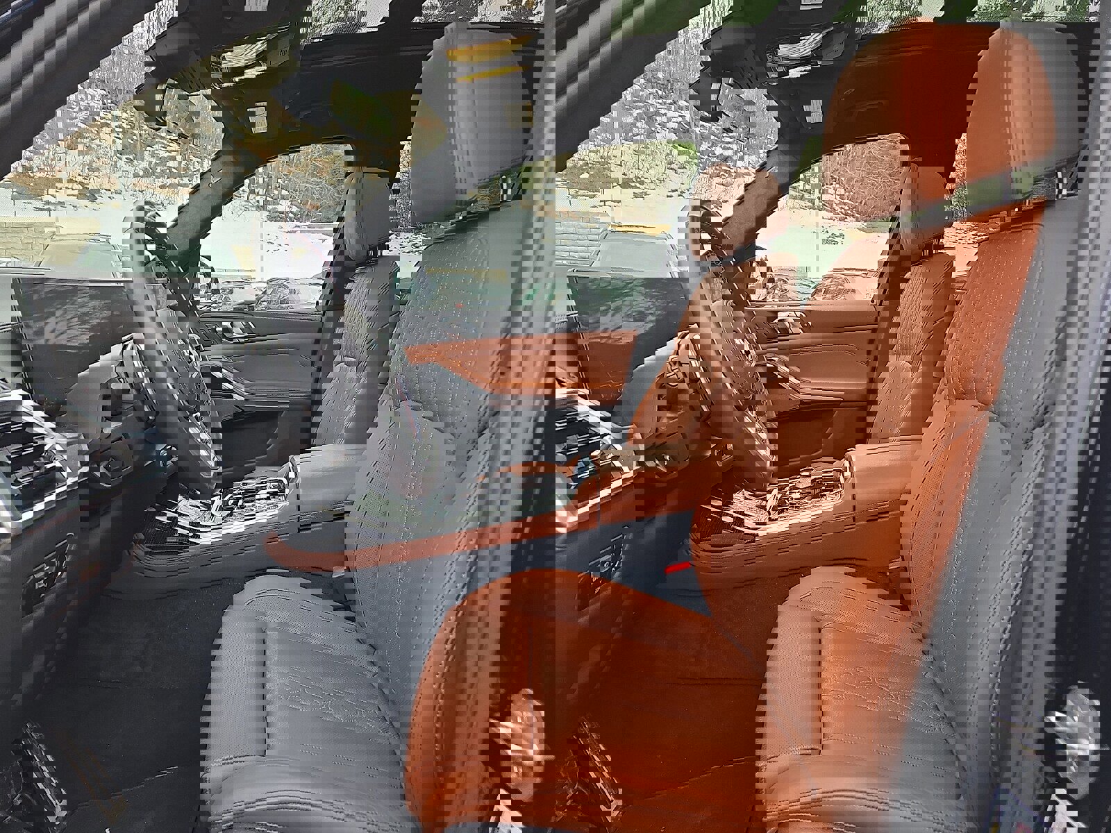 Used 2023 BMW X7 M60i w/ Executive Package image 14