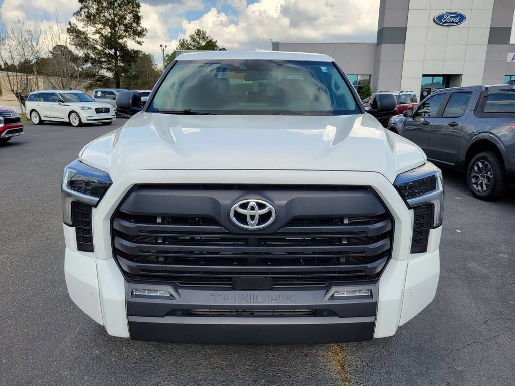 Used 2023 Toyota Tundra SR5 w/ SR5 Convenience Package AWD/4WD image 8