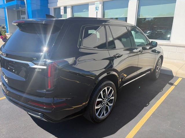 Used 2024 Cadillac XT6 Sport w/ Technology Package AWD/4WD image 5