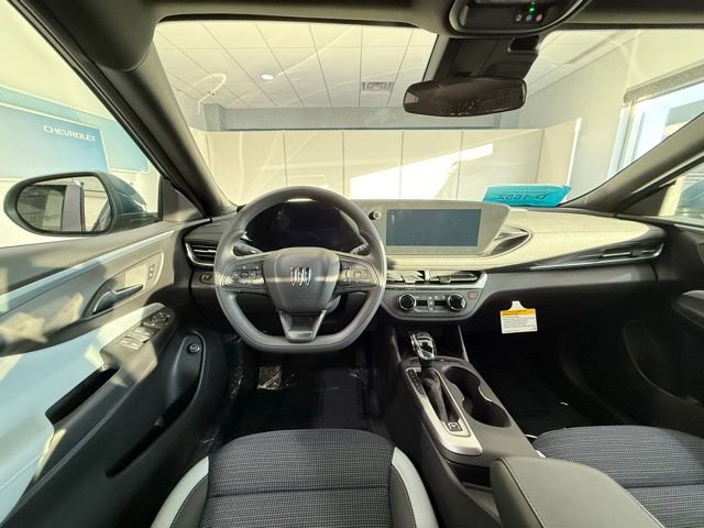 New 2025 Buick Envista Preferred w/ Convenience II Package image 2