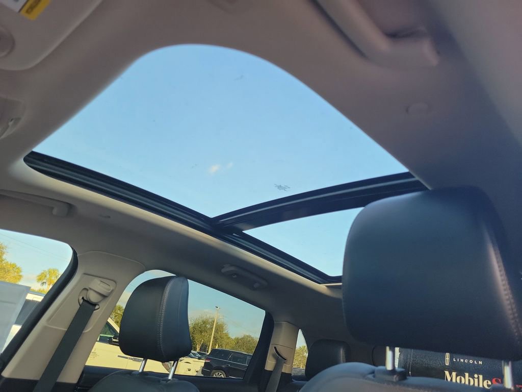 Certified 2023 Lincoln Nautilus Reserve w/ Equipment Group 201A image 23