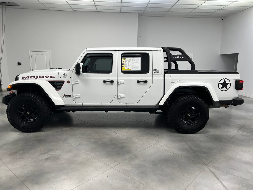 Used 2021 Jeep Gladiator Mojave w/ Dual Top Group AWD/4WD image 5