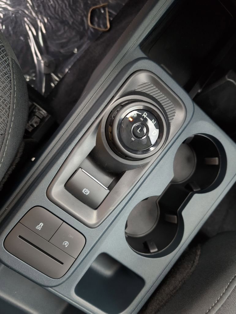 New 2025 Ford Maverick XL w/ Equipment Group 102A image 22