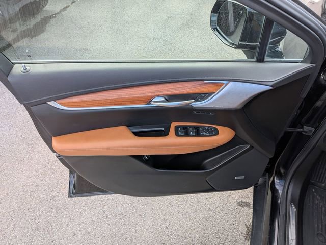 Used 2020 Cadillac XT5 Premium Luxury image 6