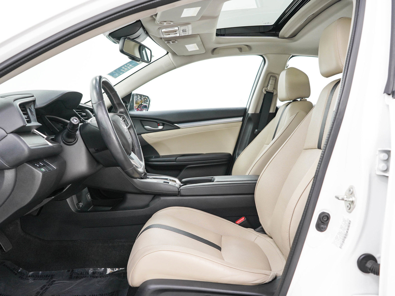 Used 2016 Honda Civic Touring image 21