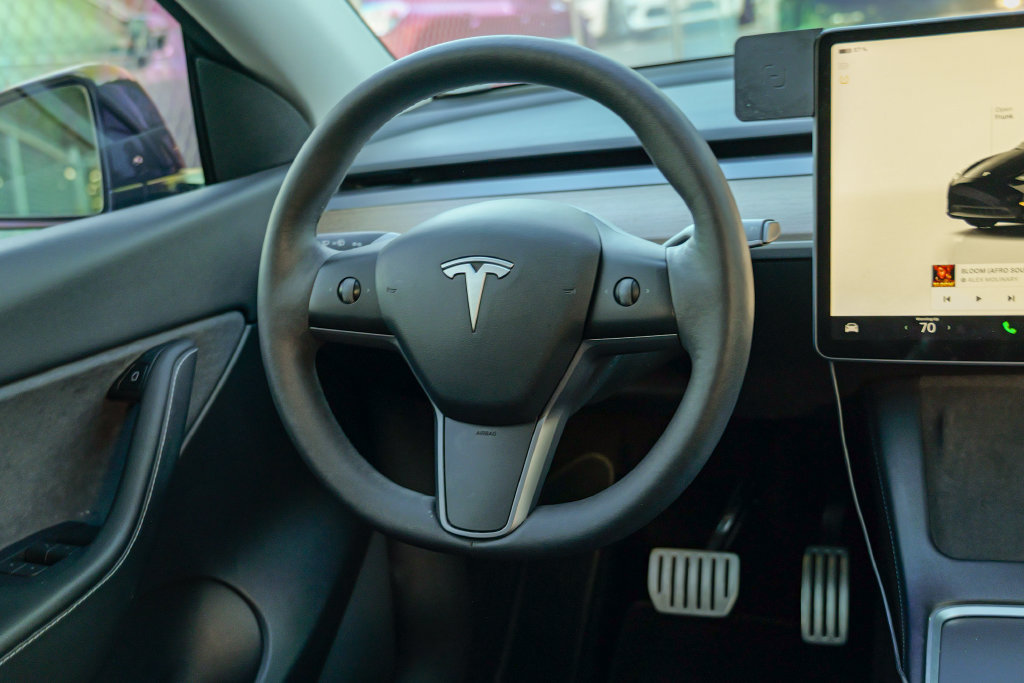 Used 2022 Tesla Model Y Performance AWD/4WD image 41