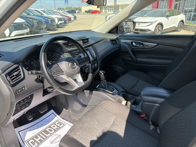 Used 2020 Nissan Rogue SV image 10