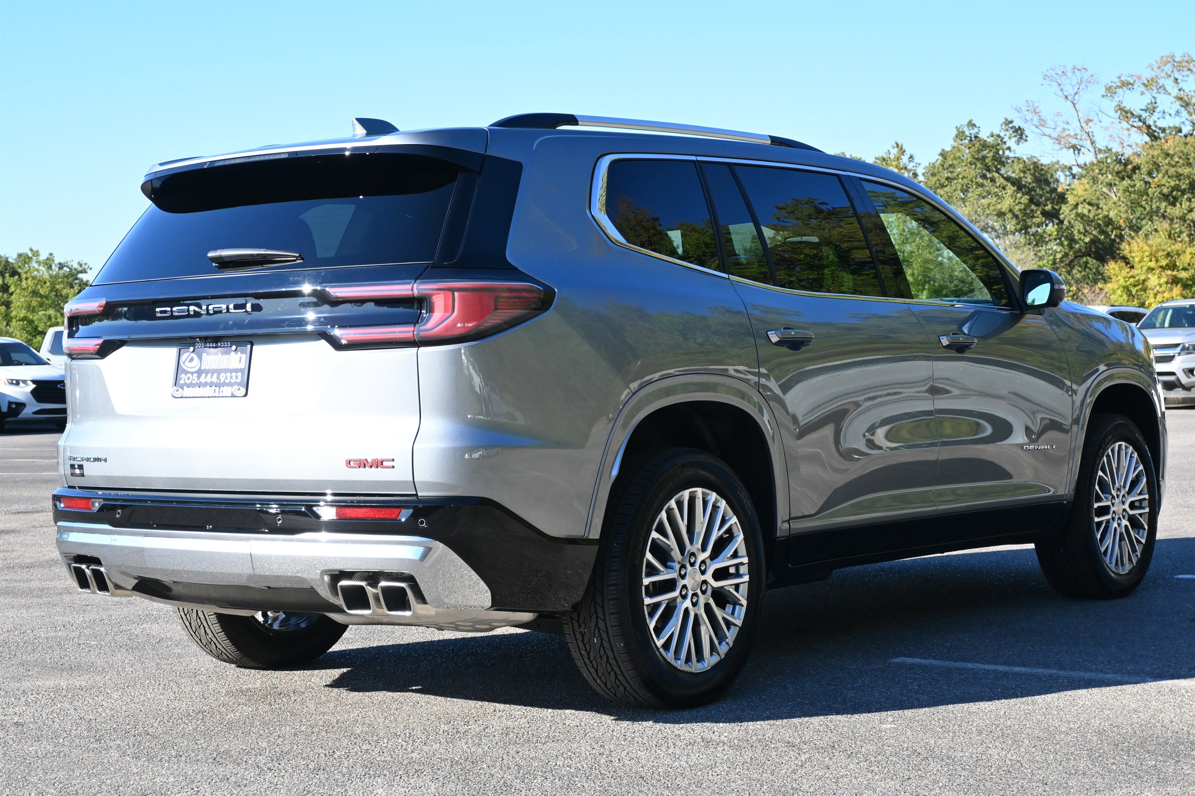 Used 2025 GMC Acadia Denali w/ LPO, Floor Liner Package image 9