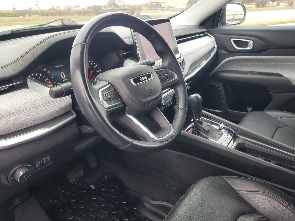 Used 2022 Jeep Compass Latitude image 15