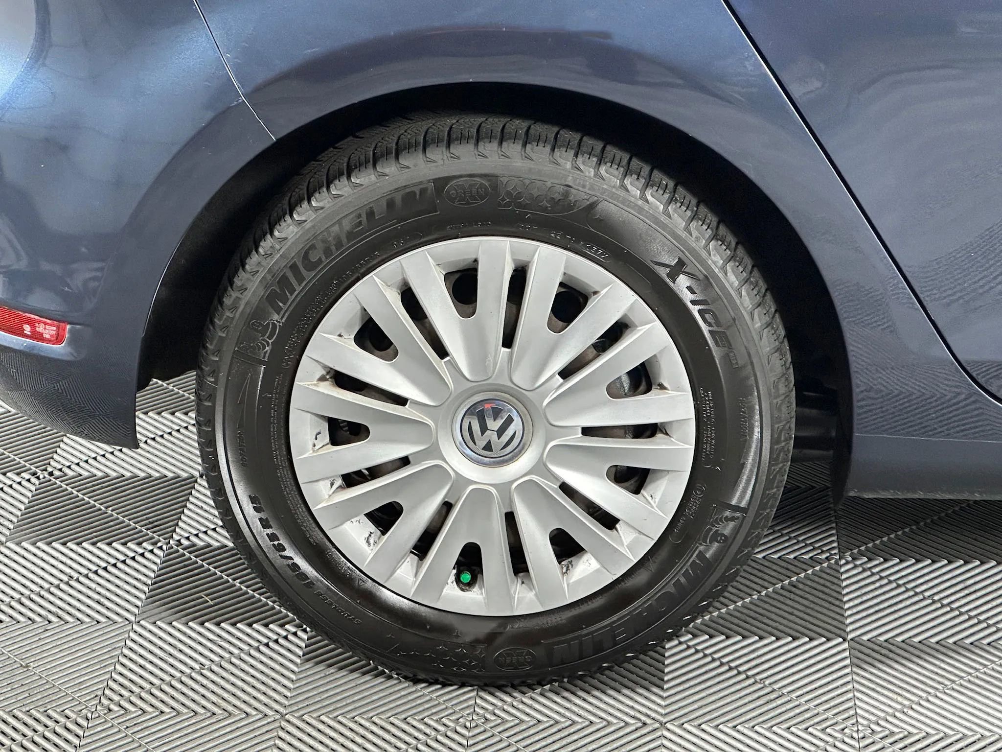 Used 2013 Volkswagen Golf 4-Door image 24