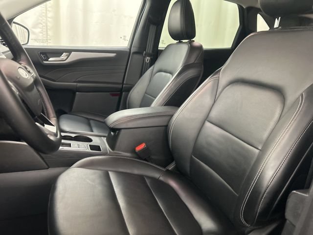 Used 2025 Ford Escape Platinum AWD/4WD image 9