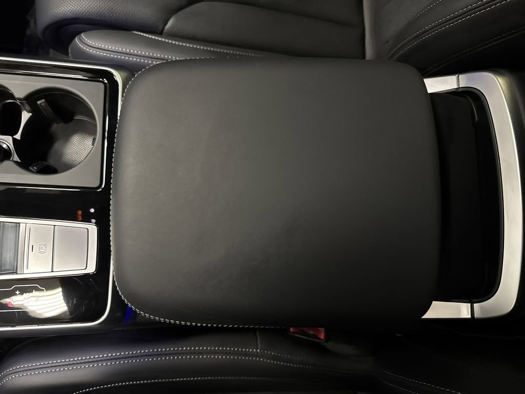 Used 2025 Audi Q7 3.0T Prestige w/ Prestige Package image 23