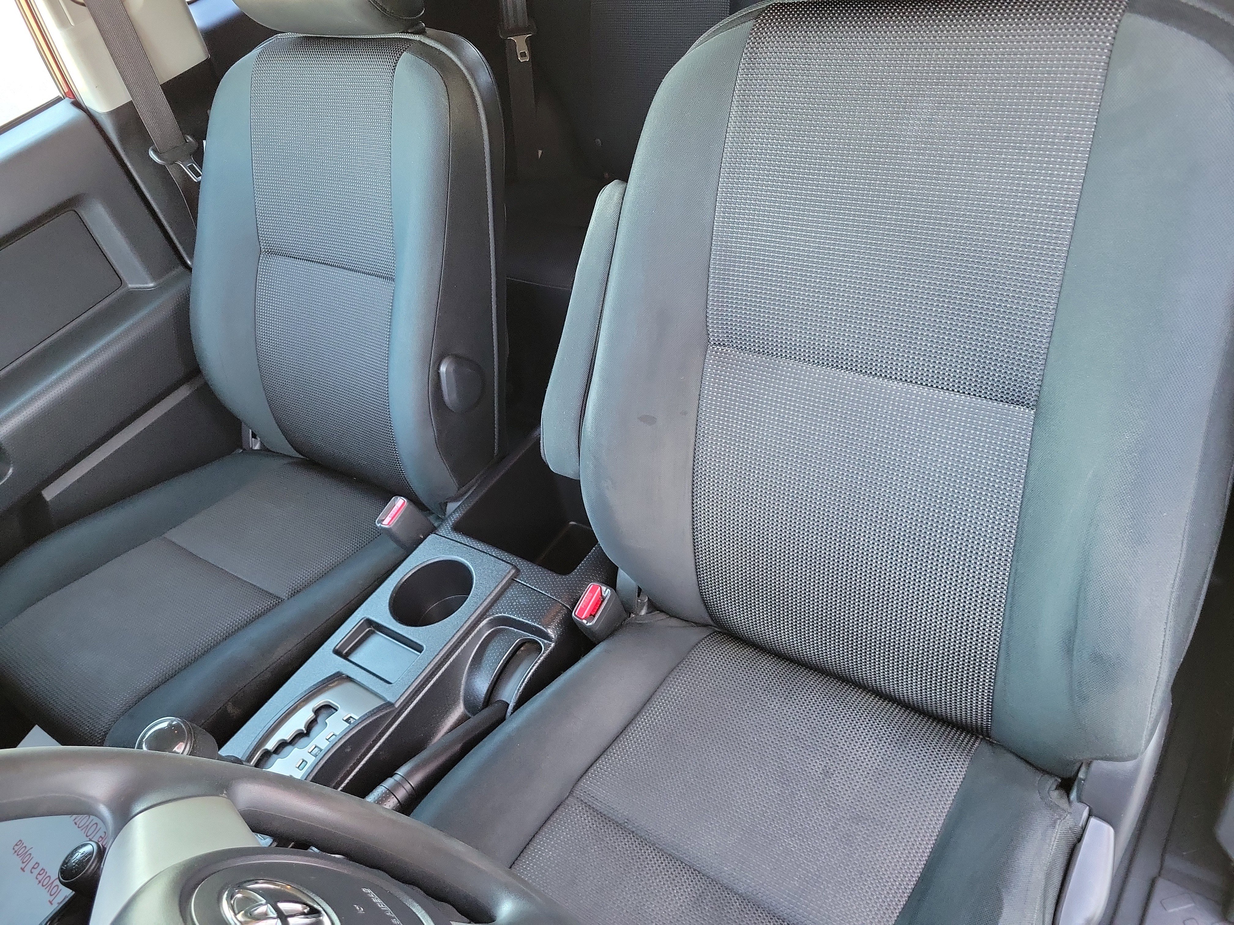 Used 2008 Toyota FJ Cruiser 4WD image 11