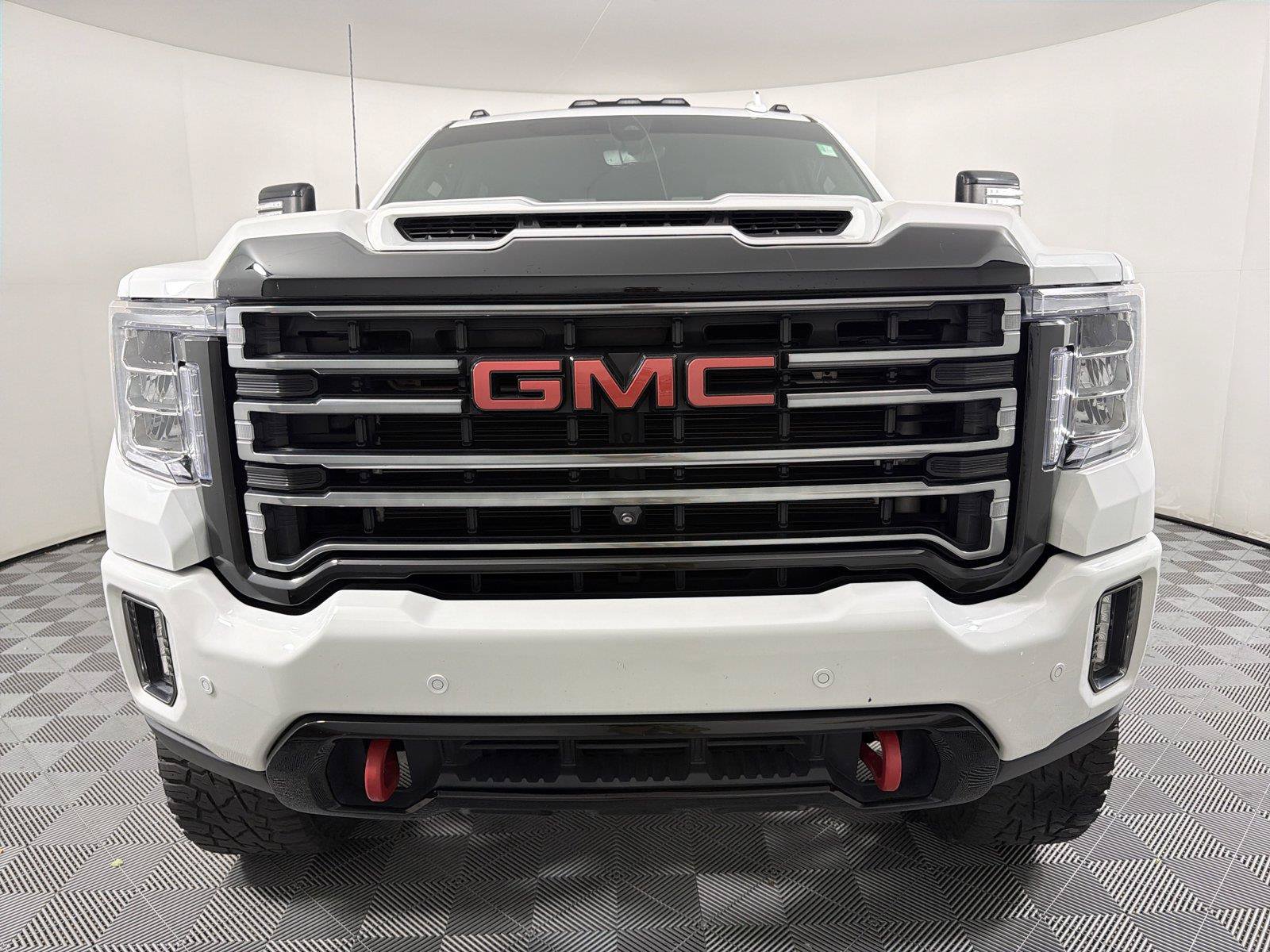Certified 2022 GMC Sierra 2500 AT4 w/ AT4 Premium Plus Package AWD/4WD image 2