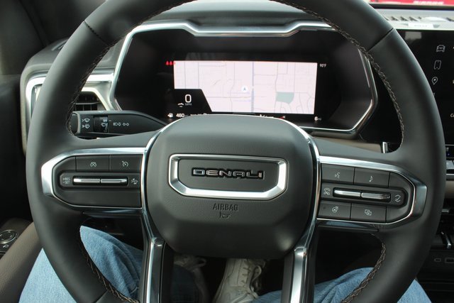 New 2026 GMC Canyon Denali w/ LPO, Denali Black Edition image 8