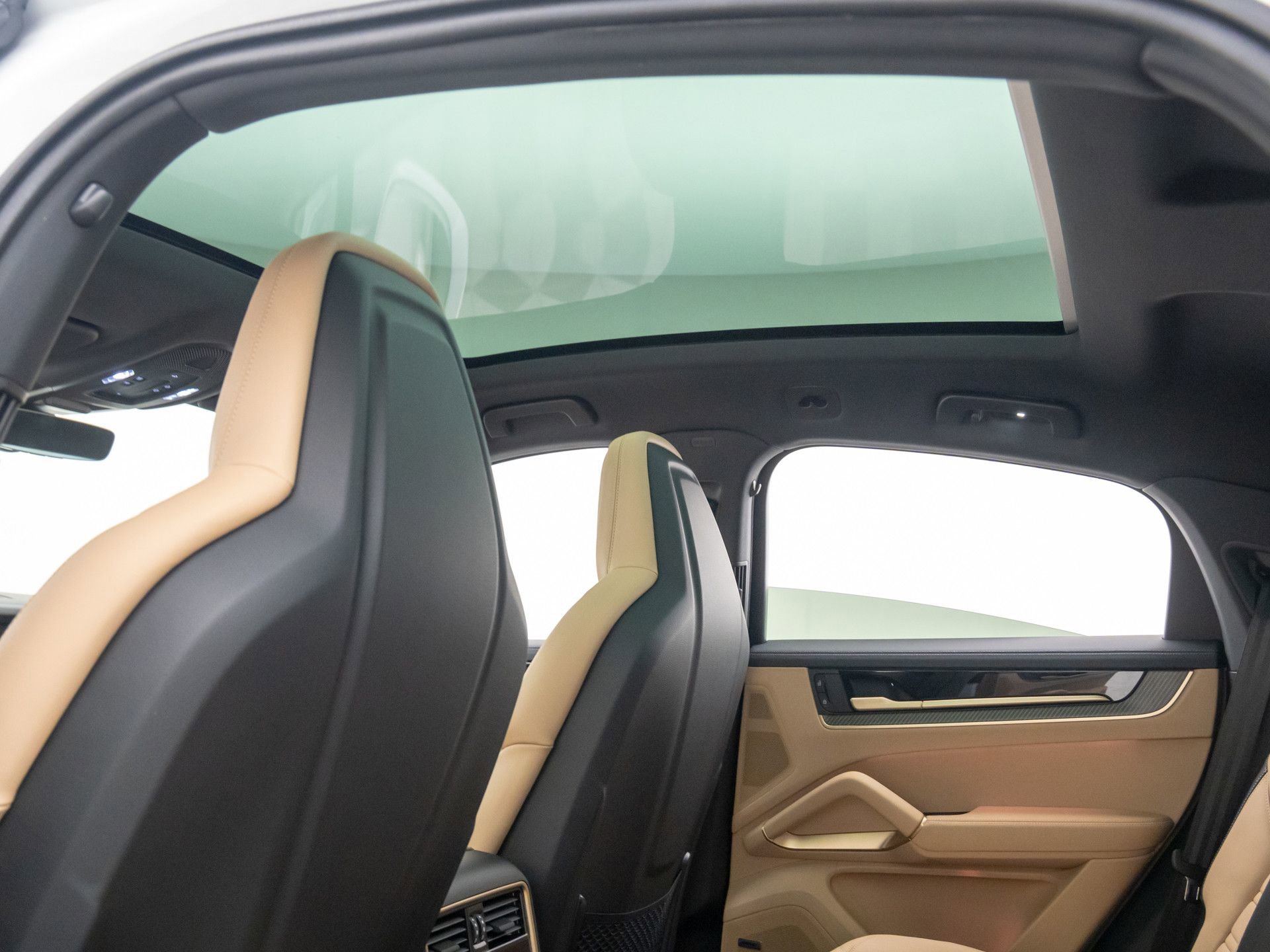 New 2025 Porsche Cayenne S image 18