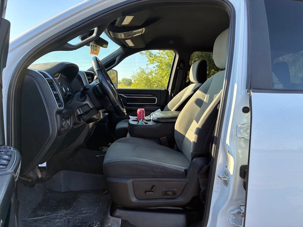 Used 2024 RAM 2500 Big Horn AWD/4WD image 9