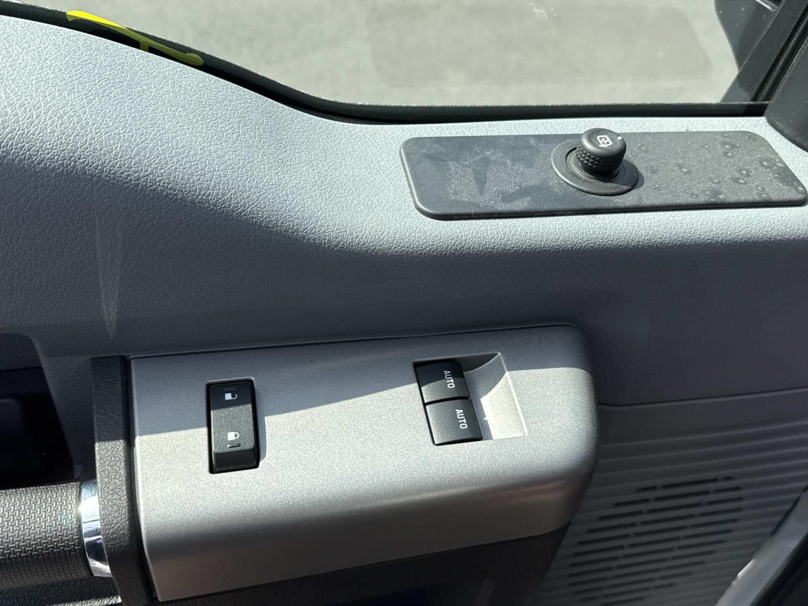 New 2027 Ford F750 2WD Regular Cab Super Duty image 17