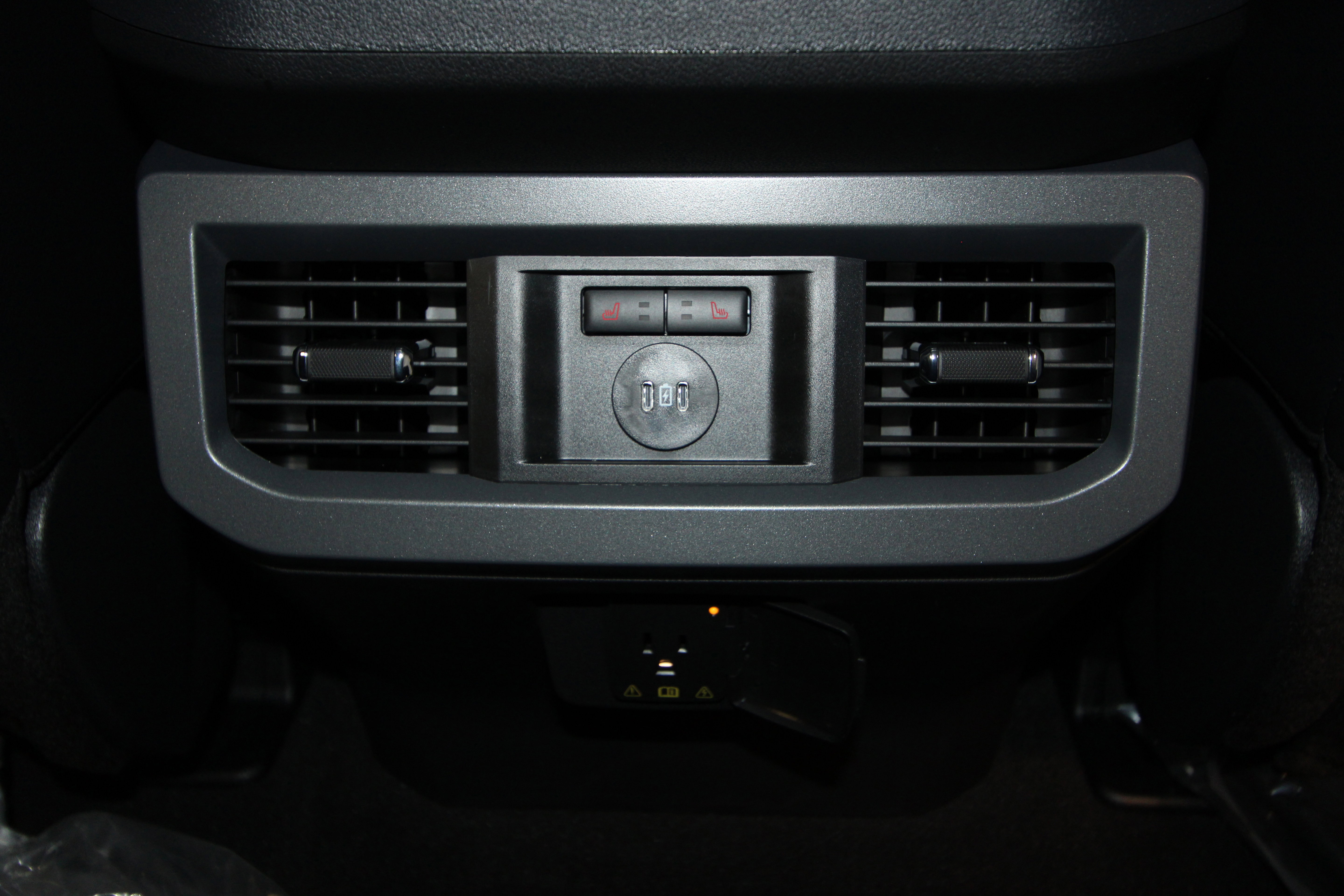 New 2025 Ford F350 Lariat w/ Lariat Ultimate Package image 29