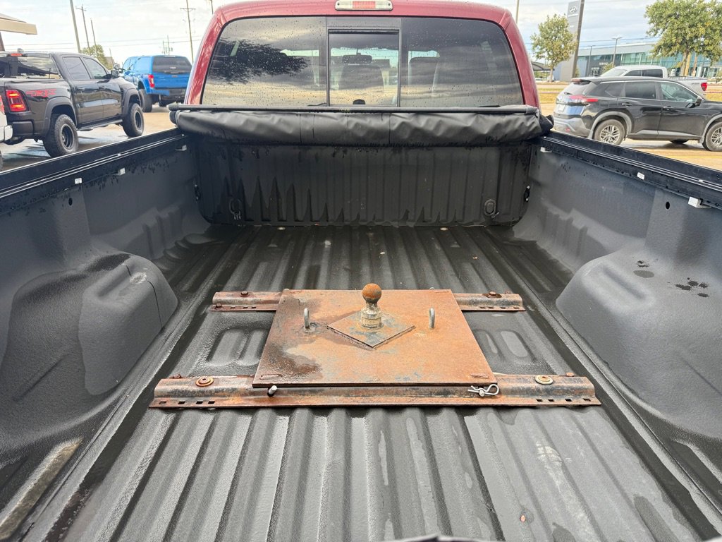 Used 2012 Ford F350 Lariat image 14