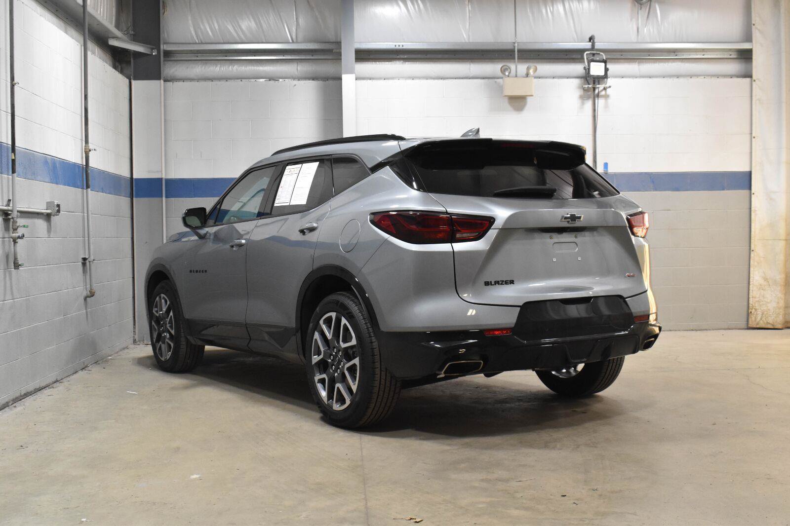 Used 2025 Chevrolet Blazer RS FWD image 22