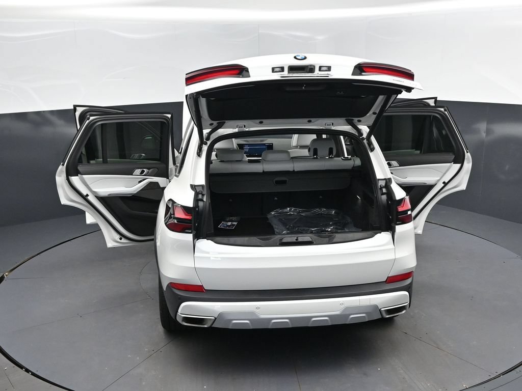 Certified 2026 BMW X5 xDrive40i w/ Climate Comfort Package AWD/4WD image 48