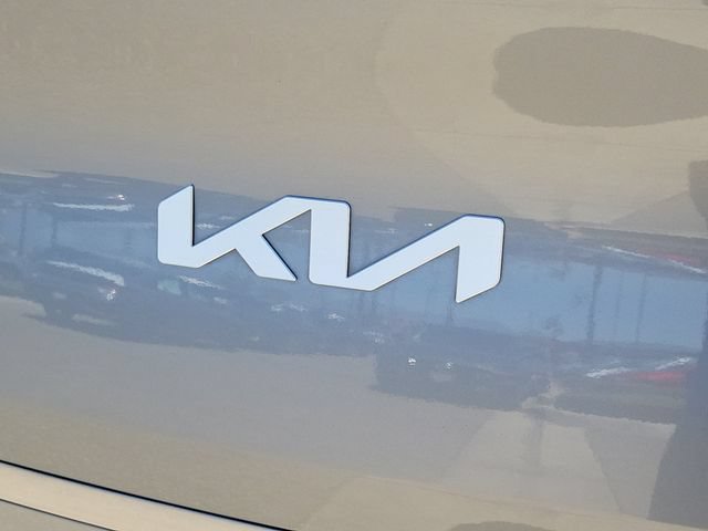 Used 2022 Kia EV6 Wind RWD image 28