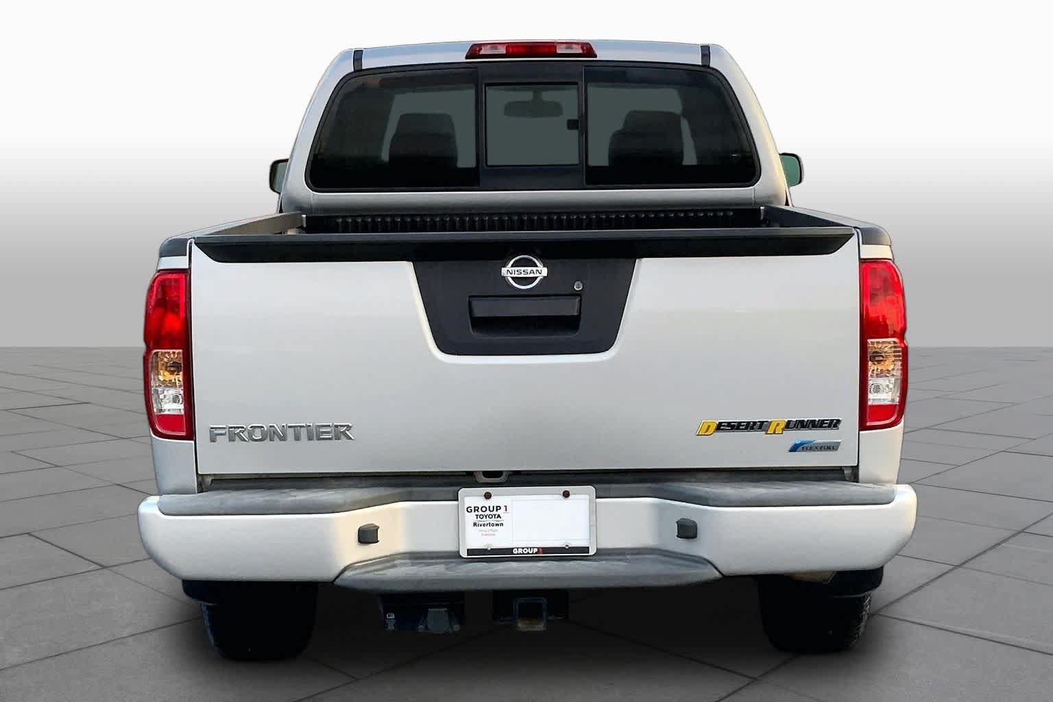 Used 2017 Nissan Frontier Desert Runner RWD image 5