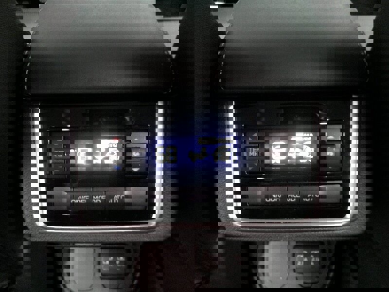 Used 2020 Subaru Ascent Premium image 30