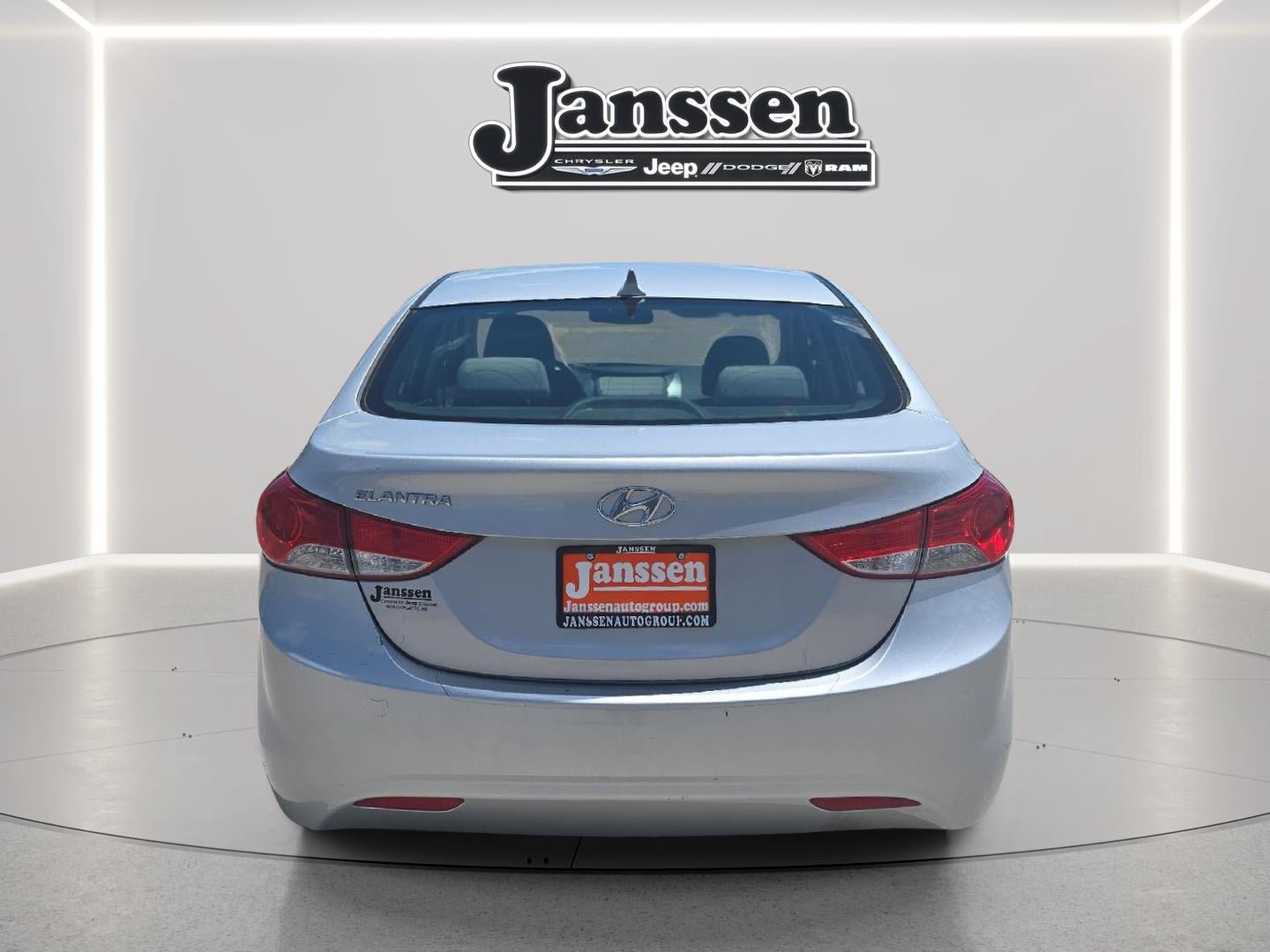 Used 2013 Hyundai Elantra GLS w/ Preferred Pkg FWD image 4