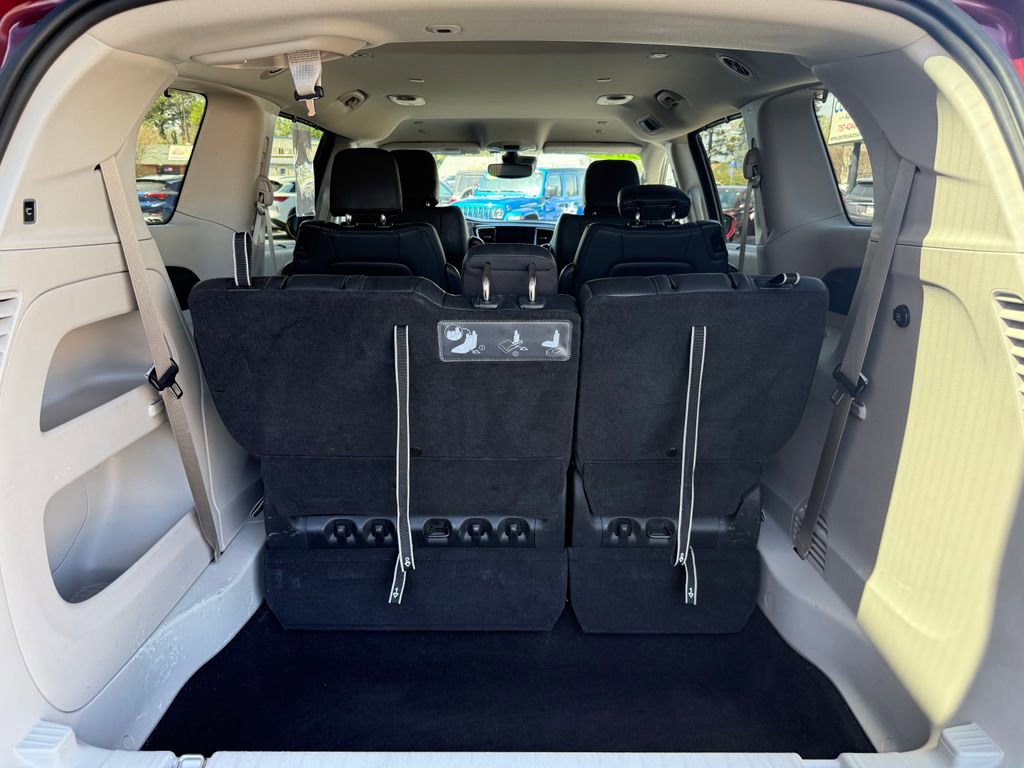 Used 2020 Chrysler Pacifica Touring-L w/ Advanced Safetytec Group image 19