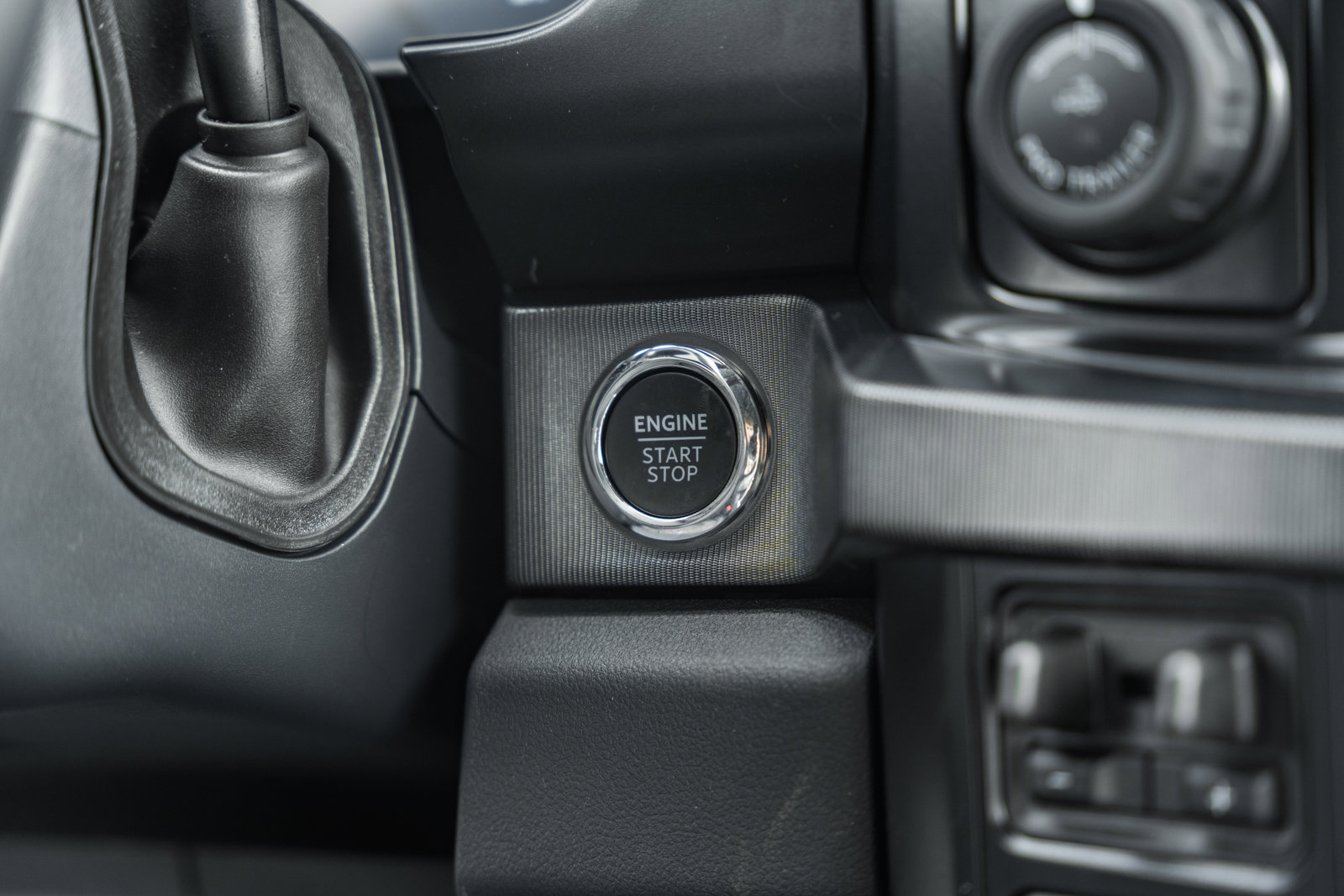 New 2026 Ford F250 Platinum w/ Tremor Off-Road Package image 35