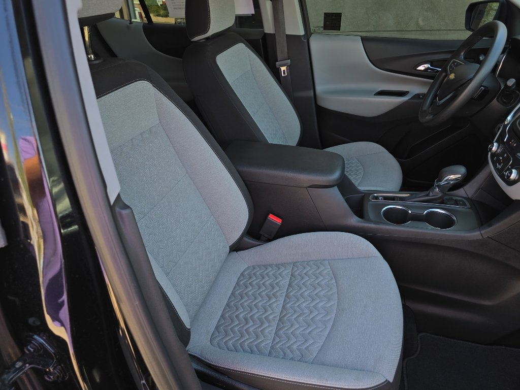 Used 2023 Chevrolet Equinox LS w/ LS Convenience Package image 24