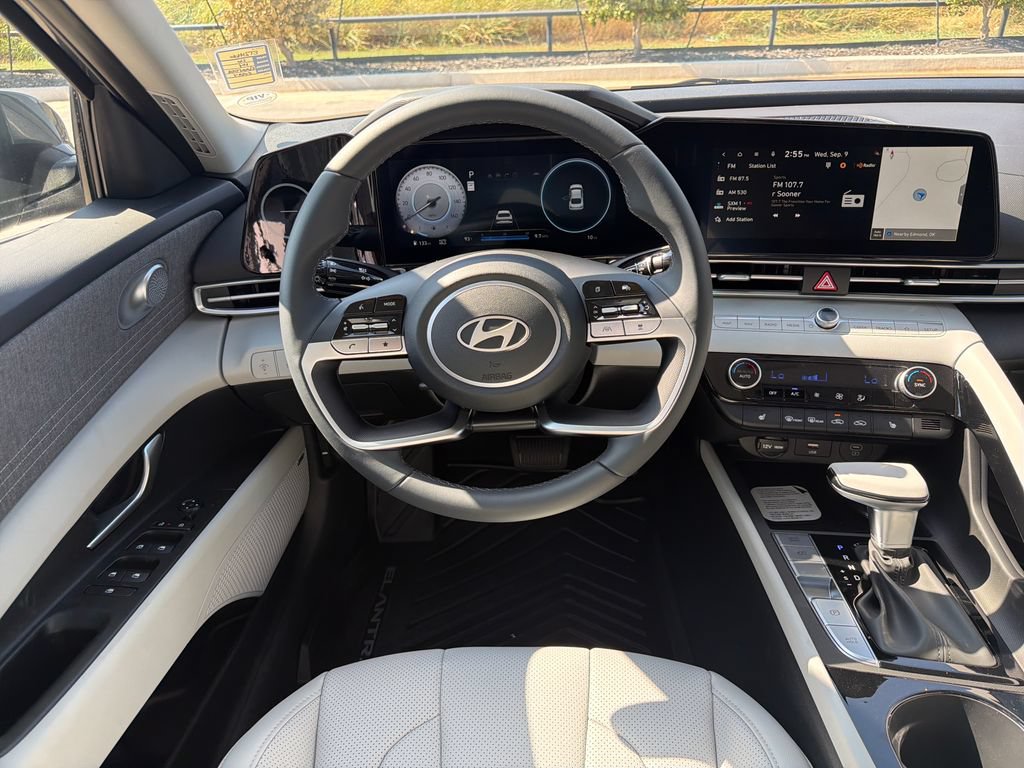 New 2026 Hyundai Elantra Limited FWD image 21