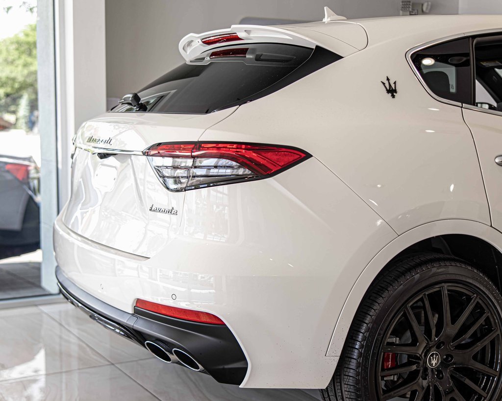 Used 2024 Maserati Levante Modena Ultima image 12