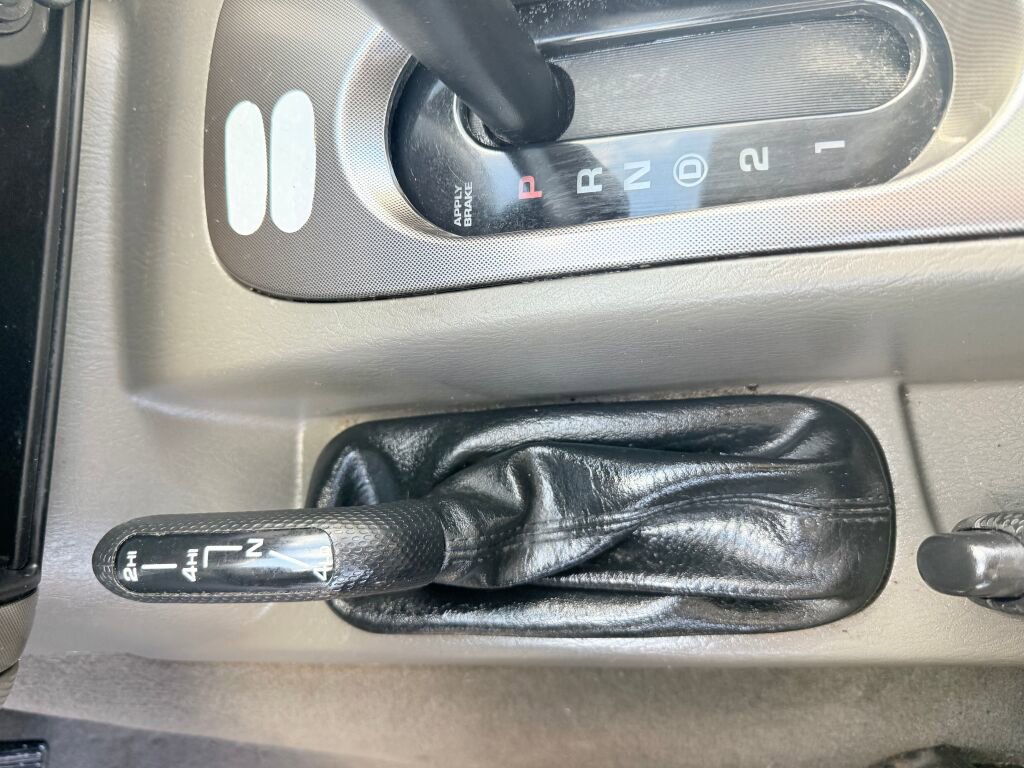 Used 2006 Jeep Liberty Renegade image 11