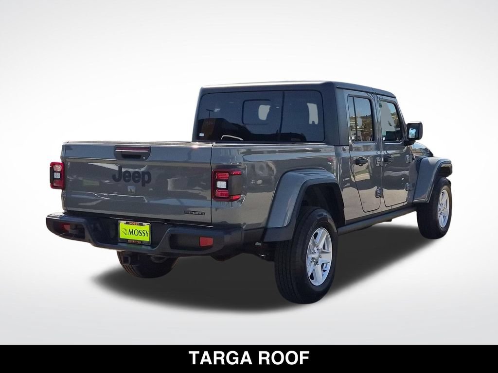 Used 2021 Jeep Gladiator Sport AWD/4WD image 9