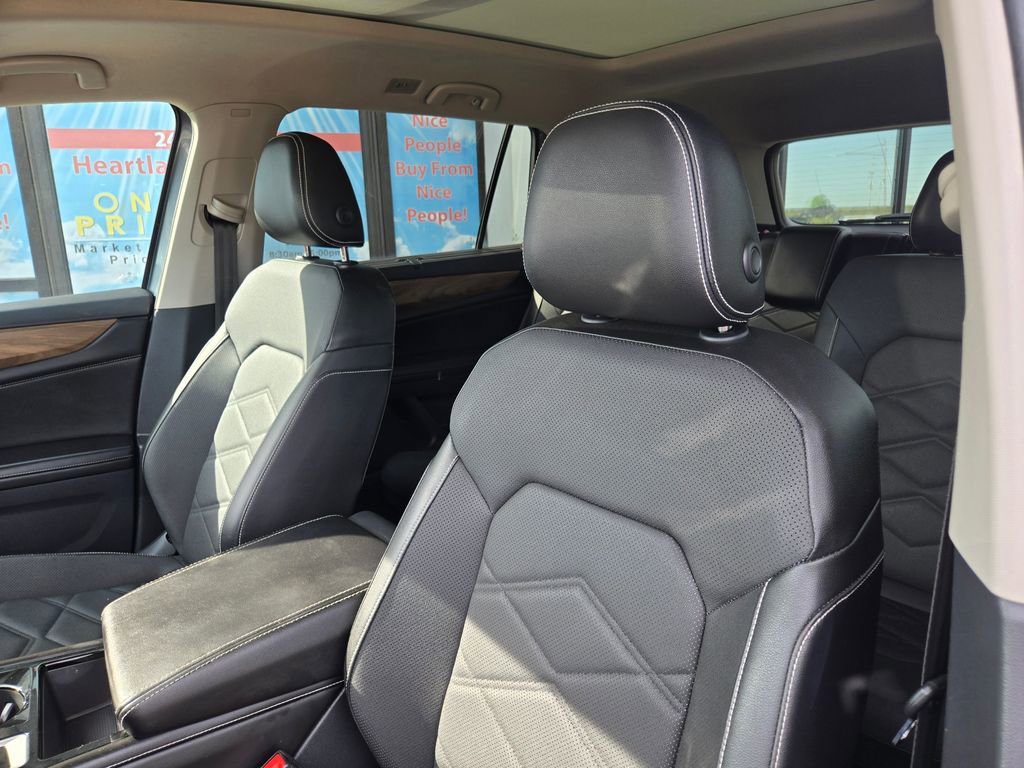 Used 2024 Volkswagen Atlas SE AWD/4WD image 34