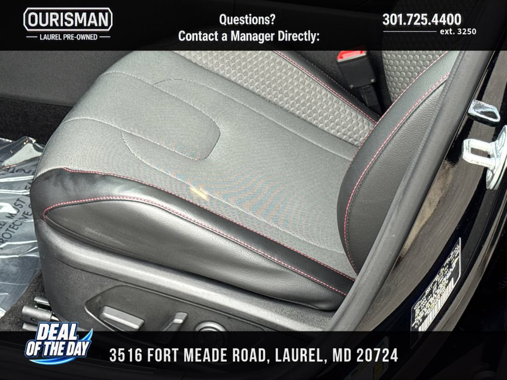 Certified 2025 Hyundai Elantra N Line FWD image 7