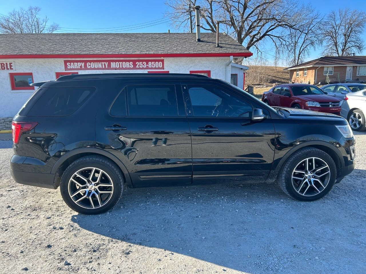 Used 2016 Ford Explorer Sport w/ Equipment Group 401A image 2