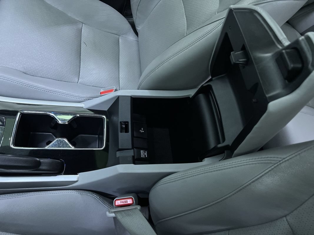 Used 2016 Honda Accord Touring image 26