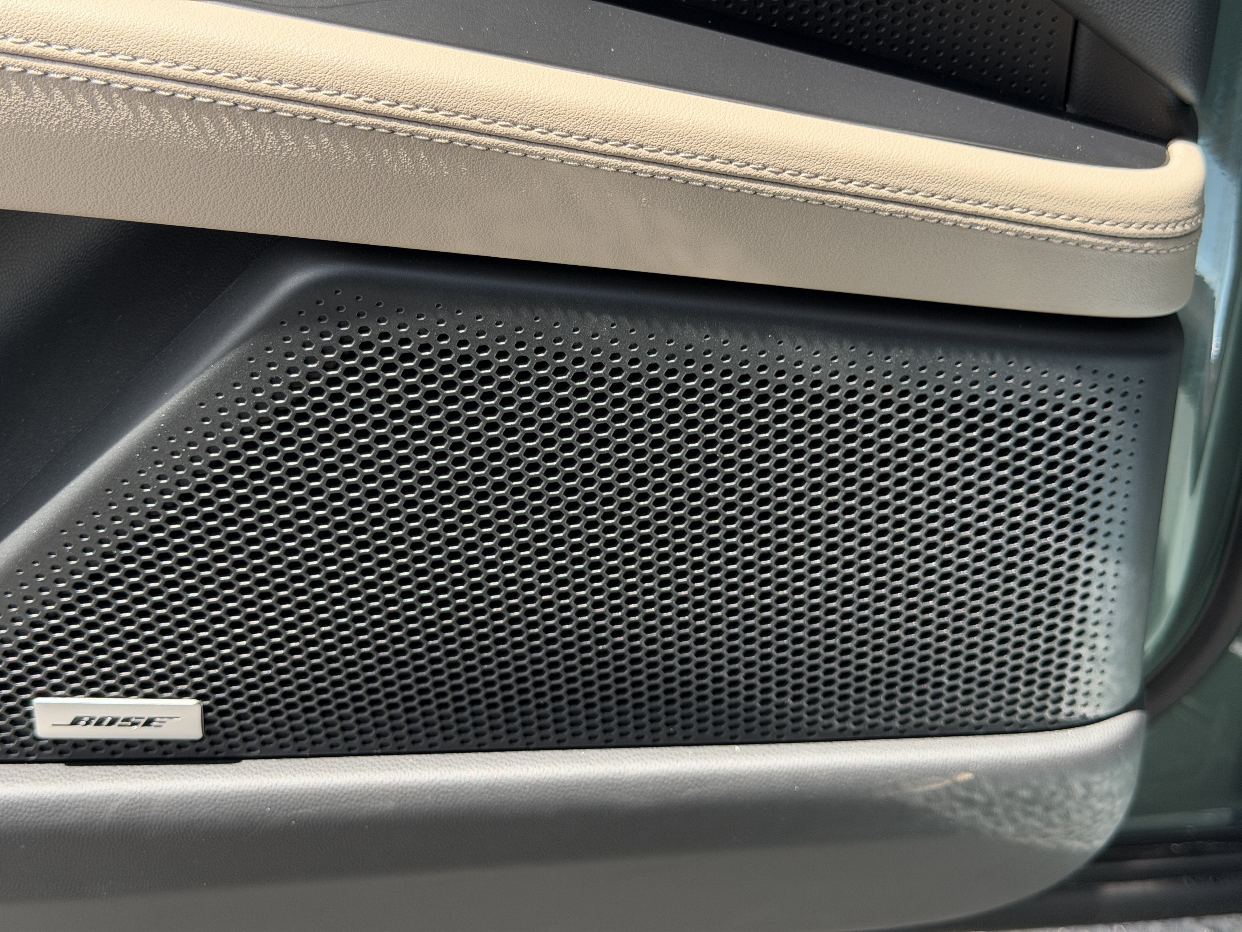 New 2026 Porsche Cayenne Electric AWD/4WD image 23